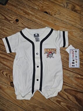 White & Black Pittsburgh Pirates Baby One-Piece Nwt Vintage Rare 90s